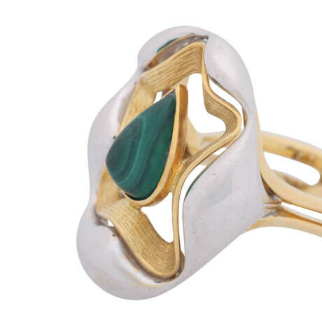 Organically shaped ring with malachite, - фото 4