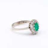 Emerald Diamond Ring - фото 4