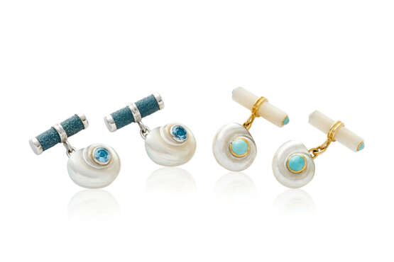 NO RESERVE | TRIANON TWO PAIRS OF MULTI-GEM CUFFLINKS - Foto 1