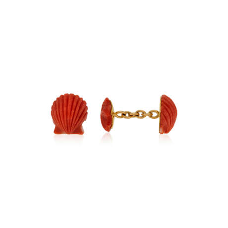 NO RESERVE | TRIANON TWO PAIRS OF CORAL AND SHAGREEN CUFFLINKS - Foto 7