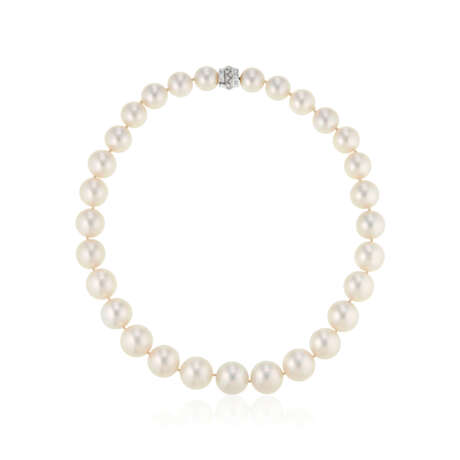 NO RESERVE | CULTURED PEARL AND DIAMOND NECKLACE - фото 3