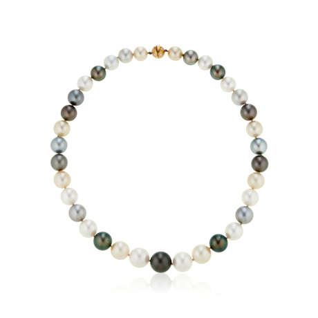 NO RESERVE | MULTI-COLORED CULTURED PEARL AND DIAMOND NECKLACE - Foto 3