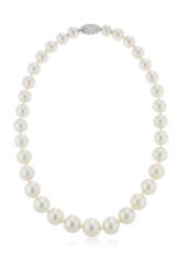 NO RESERVE | CULTURED PEARL AND DIAMOND NECKLACE