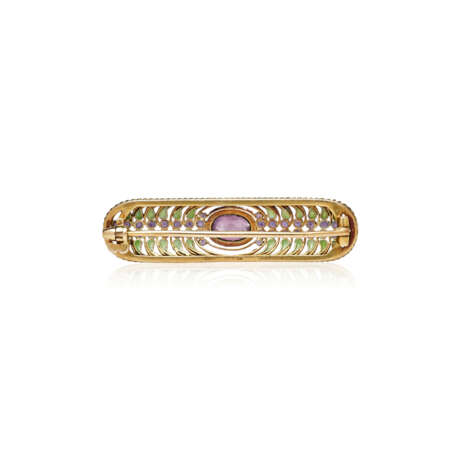 NO RESERVE | TIFFANY & CO., LOUIS COMFORT TIFFANY COLORED SAPPHIRE AND ENAMEL BROOCH - Foto 3