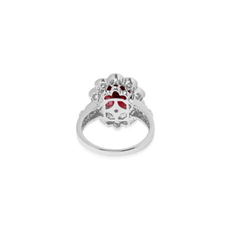SPINEL AND DIAMOND RING - Foto 5