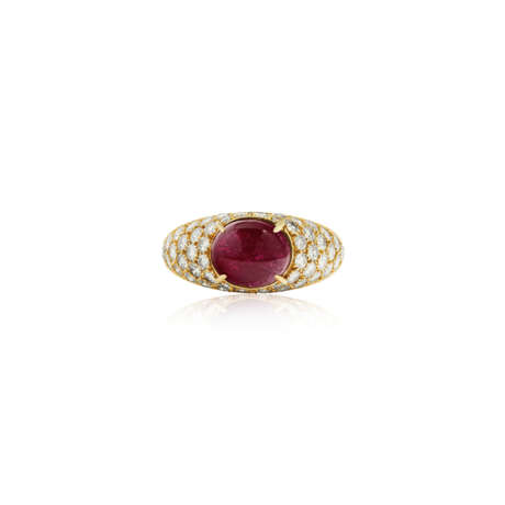 NO RESERVE | CARTIER RUBY AND DIAMOND RING - фото 3