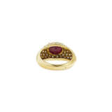 NO RESERVE | CARTIER RUBY AND DIAMOND RING - фото 5