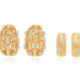 NO RESERVE | TIFFANY & CO. TWO PAIRS OF DIAMOND AND GOLD EARRINGS - Foto 1
