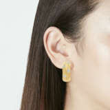 NO RESERVE | TIFFANY & CO. TWO PAIRS OF DIAMOND AND GOLD EARRINGS - photo 2