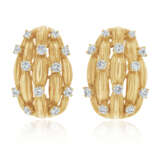 NO RESERVE | TIFFANY & CO. TWO PAIRS OF DIAMOND AND GOLD EARRINGS - photo 6