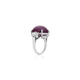NO RESERVE | VAN CLEEF & ARPELS STAR RUBY AND DIAMOND RING - photo 3