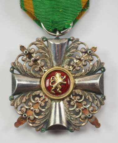 Baden: Großherzoglicher Orden vom Zähringer Löwen, Ritterkreuz 2. Klasse mit Schwertern. - фото 3