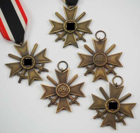 Kriegsverdienstkreuz, 2. Klasse, mit Schwertern - 5 Exemplare. - photo 1