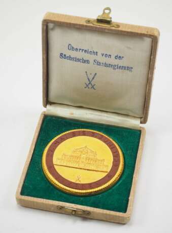 Meissen: Medaille auf die Erste Reichstheater Festwoche in Dresden 1934, im Etui. - photo 1