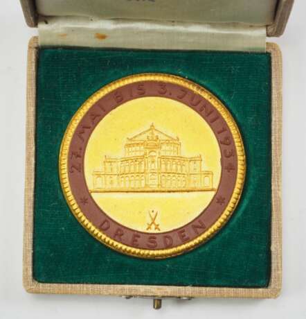 Meissen: Medaille auf die Erste Reichstheater Festwoche in Dresden 1934, im Etui. - фото 2