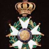 Frankreich: Orden der Ehrenlegion - Ordensvitrine mit 6 Dekorationen. - photo 3