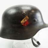 Wehrmacht: Stahlhelm M35 - Doppelemblem. - фото 3