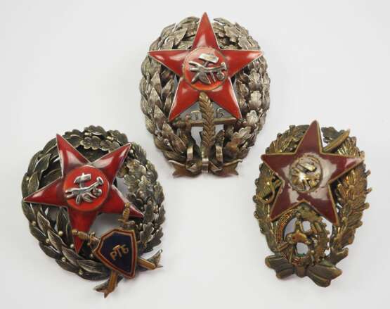 Sowjetunion: Roter Kommandeur - 3 Abzeichen. - фото 1