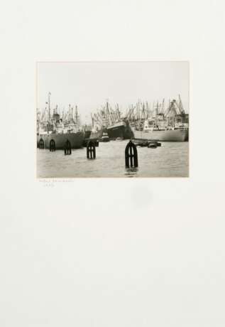 Herbert Dombrowski (Hamburg 1917 - Hamburg 2010). 7 Fotos mit Motiven aus Hamburg. - Foto 2