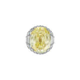 BULGARI COLORED DIAMOND AND DIAMOND `TROMBINO` RING - фото 1