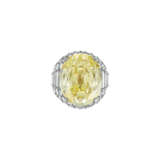 BULGARI COLORED DIAMOND AND DIAMOND `TROMBINO` RING - Foto 1