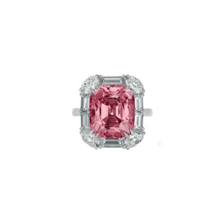 TIFFANY & CO. SPINEL AND DIAMOND RING - photo 1