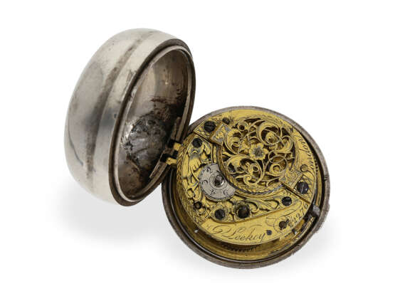 Taschenuhr: große englische Repoussé Doppelgehäuse-Spindeluhr mit Chatelaine, Leekey London, HM 1772 - Foto 3