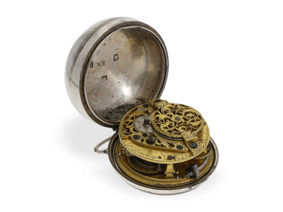Taschenuhr: große englische Repoussé Doppelgehäuse-Spindeluhr mit Chatelaine, Leekey London, HM 1772 - photo 4