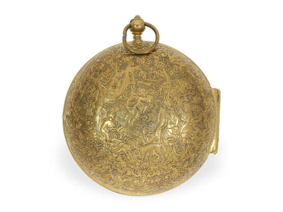 Taschenuhr: außergewöhnliche Oignon mit aufwendigem Reliefgehäuse, Minoche Paris, ca. 1700 - Foto 4