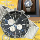 Armbanduhr: sportliches Breitling Chronometer, "Chronoliner Ref. Y24310", Full-Set - фото 1