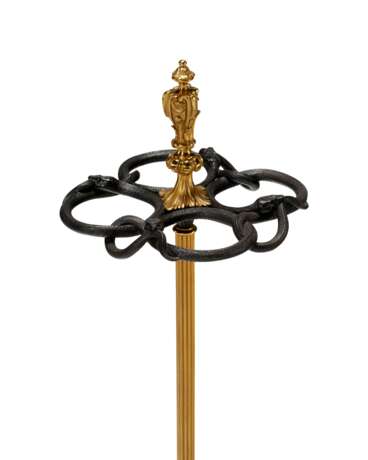 A FRENCH ORMOLU, PATINATED BRONZE AND VERDE ANTICO MARBLE UMBRELLA STAND - photo 2