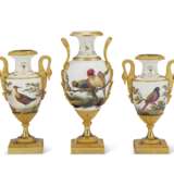AN ASSEMBLED GARNITURE OF THREE ORMOLU-MOUNTED PARIS (LOCRE) PORCELAIN VASES - фото 2