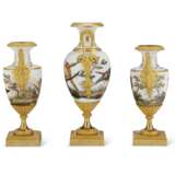 AN ASSEMBLED GARNITURE OF THREE ORMOLU-MOUNTED PARIS (LOCRE) PORCELAIN VASES - фото 5
