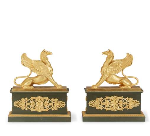 A PAIR OF FRENCH ORMOLU AND PATINATED-BRONZE CHENETS - photo 5