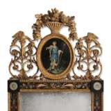 A PAIR OF SOUTH EUROPEAN POLYCHROME-PAINTED TOLE AND GILTWOOD MIRRORS - photo 4