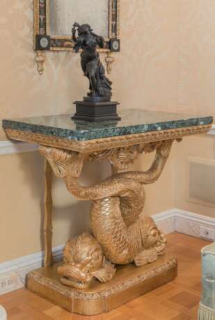 A MATCHED PAIR OF REGENCY GILTWOOD CONSOLE TABLES - фото 6