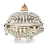 A MEISSEN PORCELAIN RETICULATED POT-POURRI BOWL AND COVER - фото 1