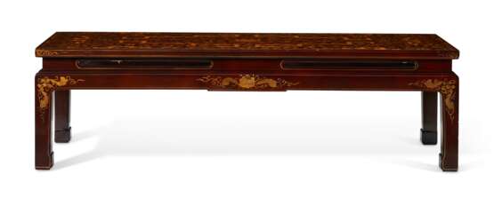 A CHINESE PAINTED BROWN AND GILT LACQUER LOW TABLE - фото 2