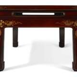 A CHINESE PAINTED BROWN AND GILT LACQUER LOW TABLE - фото 3