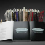 CHINESE ART MUSEUM EXHIBITION CATALOGUES - A group of approximately 46 Chinese art museum exhibition catalogues. - Foto 1