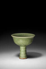 A CARVED LONGQUAN CELADON STEM CUP