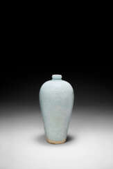 A CARVED QINGBAI TIXI-STYLE VASE, MEIPING
