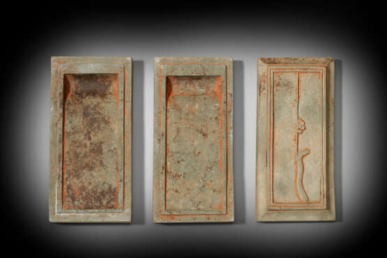 A GREY-GREEN STONE SET OF TWIN RECTANGULAR INKSTONES AND COVER - Foto 2