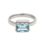 Damenring besetzt mit 1 Aquamarin ca. 2,3 ct, - photo 1