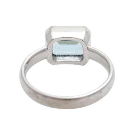 Damenring besetzt mit 1 Aquamarin ca. 2,3 ct, - photo 4