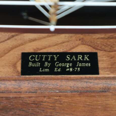 Modellschiff "Cutty Sark" im Schaukasten - Foto 4