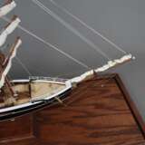 Modellschiff "Cutty Sark" im Schaukasten - фото 10