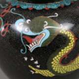 Cloisonné-Deckelvase mit Drachendekor - photo 2