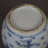 Blau-weiße Vase - фото 7