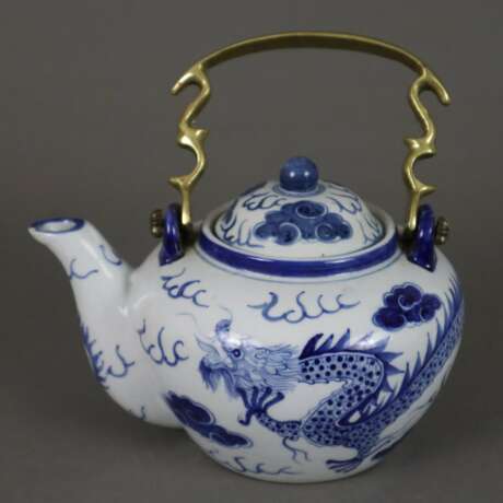 Teekanne mit Blaumalerei - Foto 1